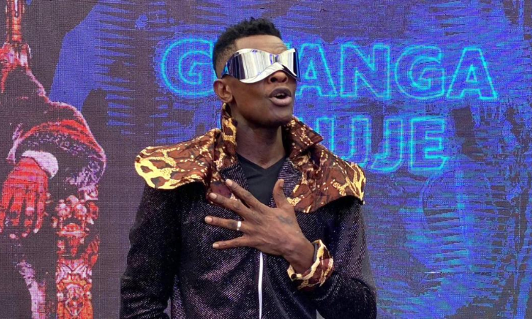 Jose Chameleone Flogs A Boda Boda Guy For Allegedly Knocking His Range Rover