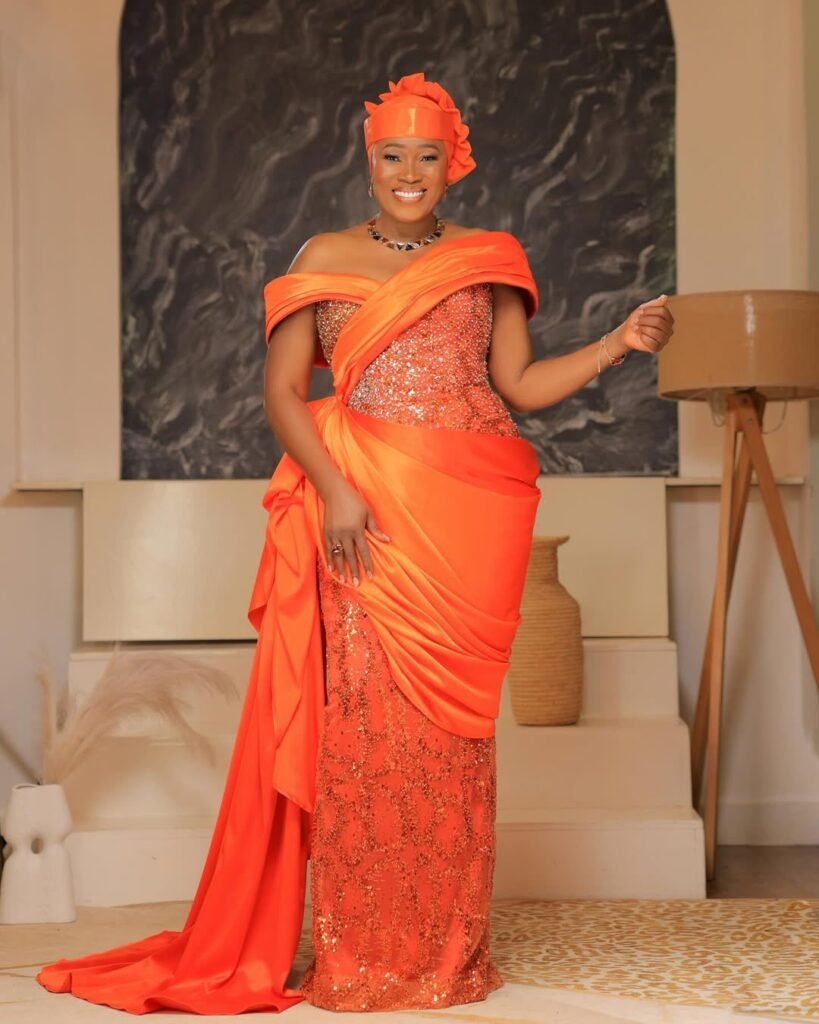 singer Halima Namakula has opened up about her final wishes, revealing that she does not want to be buried until all her children, especially those living abroad, have returned home to say their final goodbye. Namakula shared the deeply personal request while attending the vigil of fellow legendary musician Moses Matovu, whose death has left Uganda’s entertainment industry and his fans in mourning. The veteran singer, who is Muslim, acknowledged that Islamic teachings generally call for the deceased to be buried as soon as possible. However, she said she has already made her wishes clear to her c