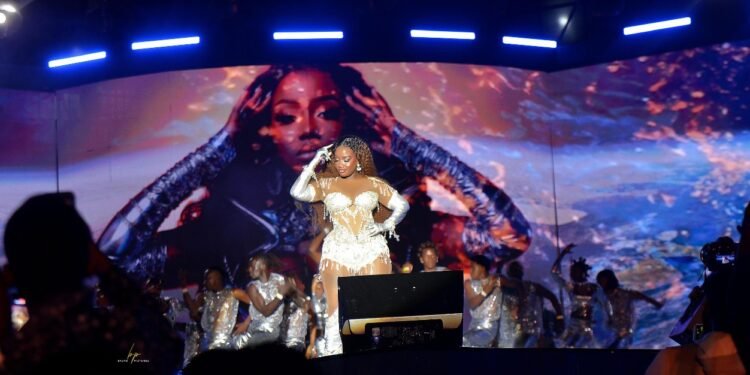 Lydia Jazmine successfully staged her second major solo concert
