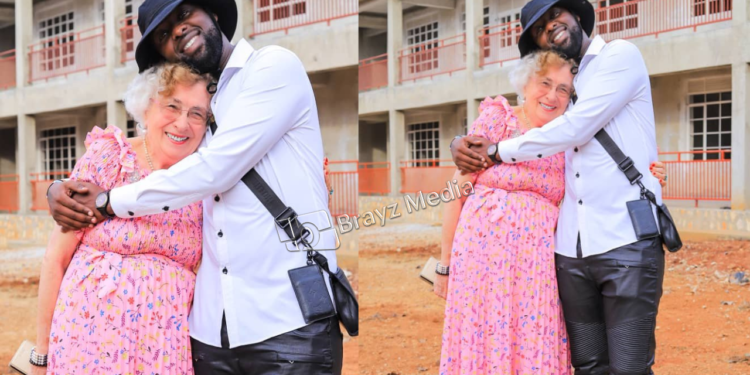 Eddy Kenzo mourns Maama Maria Prean